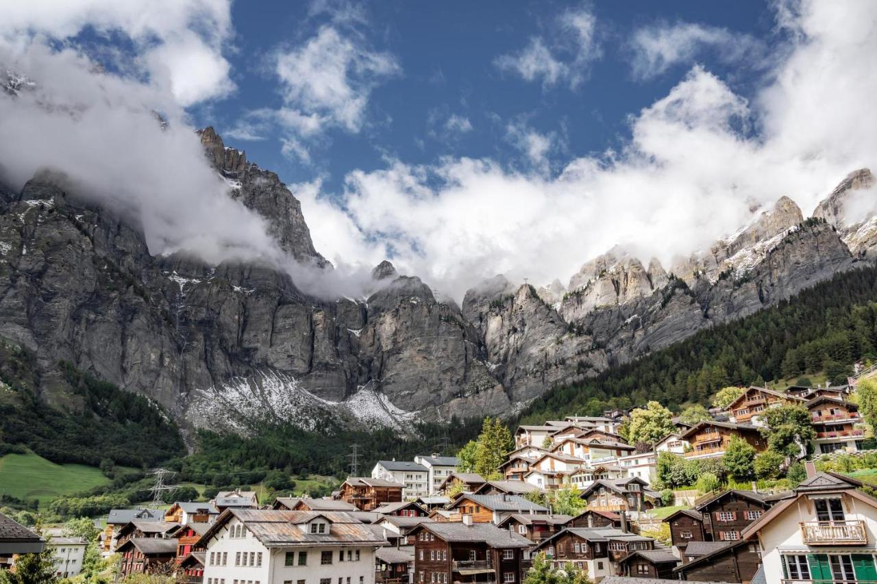 Thermal Hotels&Walliser Alpentherme Leukerbad Exterior foto